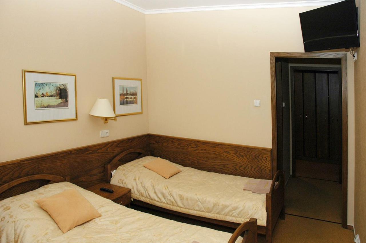 Hotel Restaurant Modra Hvezda Dobřany Екстериор снимка
