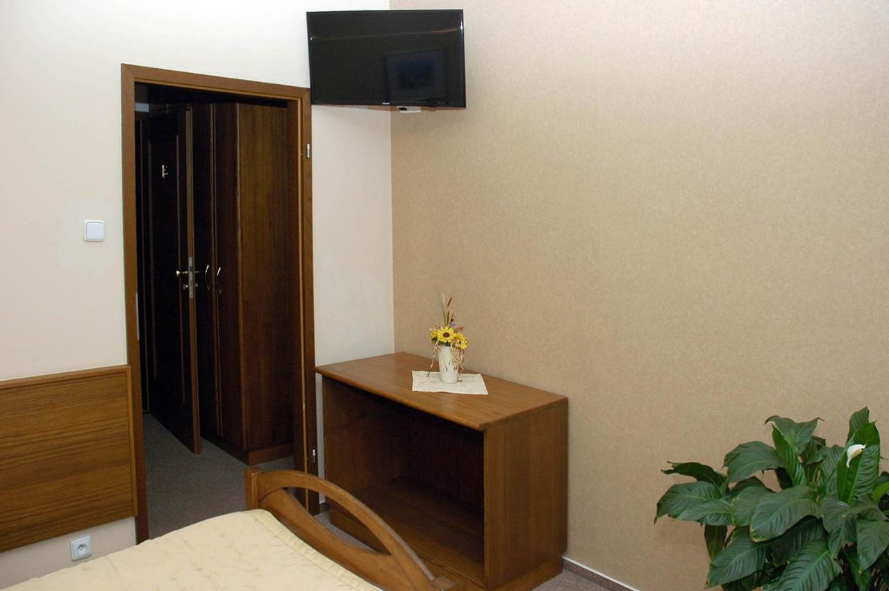 Hotel Restaurant Modra Hvezda Dobřany Екстериор снимка